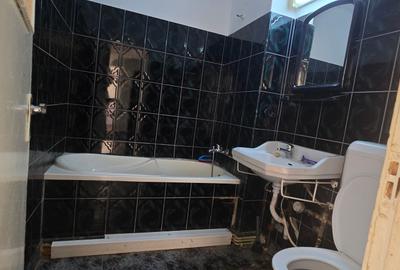 Apartament cu 4 camere semidecomandat în Aleea Trandafirilor - 3