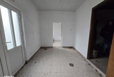 Spațiu comercial, de 790 mp, în Exterior Vest - 1