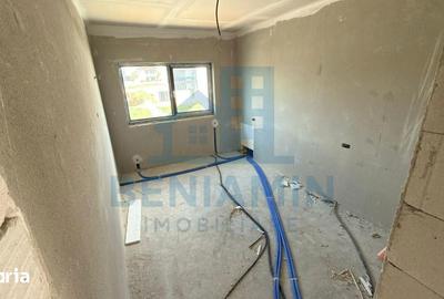 Casă cu 4 camere cu Teren 200 Mp în Malu Mare - 7