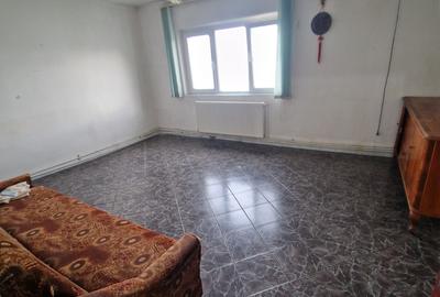 Apartament cu 4 camere decomandat în Colentina - 8