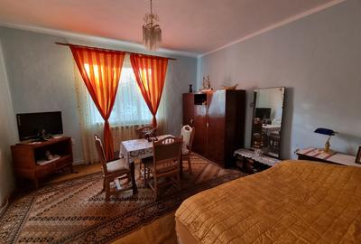 Casă cu 4 camere cu Teren 509 Mp în Rădăuți - 2