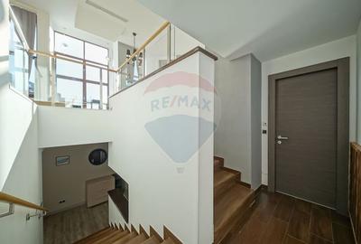 EXCLUSIVITATE IN POIANA BRASOV - PENTHOUSE IMPRESIONANT DE 268 MP - 42