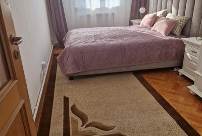 Apartament cu 4 camere semidecomandat, mobilat în Complex Studențesc - 1