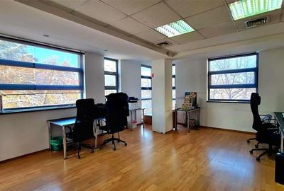 Birou, de 170 mp, în Complex Studențesc - 3