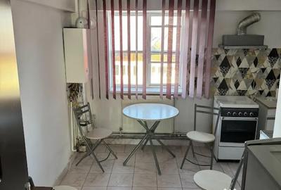 Apartament cu 3 camere decomandat în Central - 9