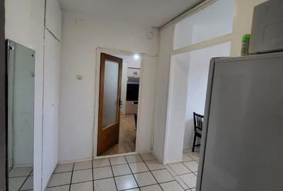 Apartament cu 2 camere semidecomandat, mobilat în Trafic Greu - 8