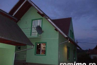 Casă cu 4 camere cu Teren 2027 Mp în Albești - 8