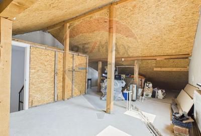 Casă cu 5 camere cu Teren 220 Mp în Central - 17