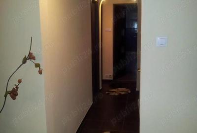 Apartament cu 3 camere decomandat în Berceni - 3