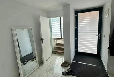 Apartament cu 2 camere decomandat în Roman - 1