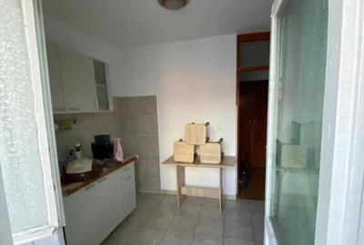 Apartament cu 2 Camere Decomandate - Etaj 2 Zona Burdujeni Cuza Voda 2 - 2