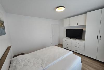 Apartament cu 3 camere decomandat, mobilat în Tractorul - 28