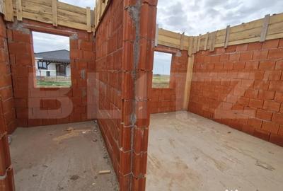 Casă cu 4 camere cu Teren 500 Mp în Sântandrei - 9