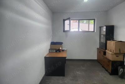 Spațiu comercial, de 27 mp, în Central - 4