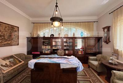 Casă cu 5 camere cu Teren 937 Mp în Central - 7
