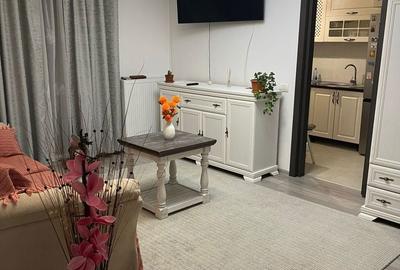 Apartament cu 2 camere decomandat în Uverturii - 13