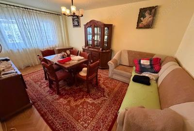 Apartament cu 3 camere decomandat în Central - 1