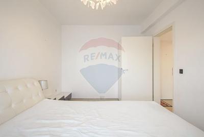 De vanzare: spatiu in care lumina spune doar jumatate din poveste - 13