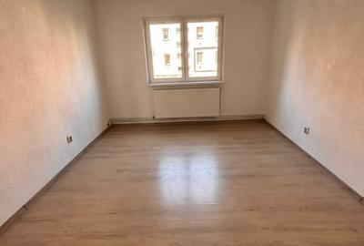 Apartament 2 camere semidecomandat-zona Sacele. - 3