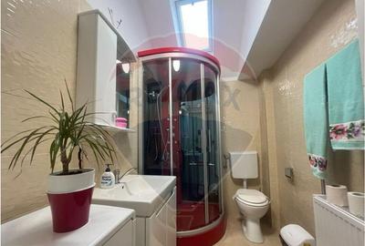 Apartament cu 4 camere decomandat în Hipodrom 1 - 3