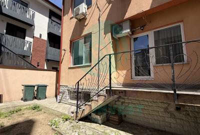 Casă individuală cu 10 camere cu Canalizare în P-ța Muncii - 15