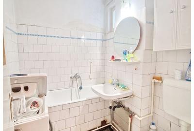 Apartament 3 camere de vanzare, str.Tudor Vladimirescu - 11