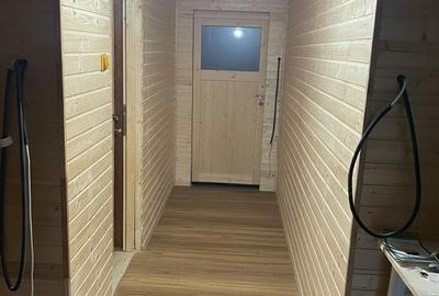 Casă cu 4 camere cu Teren 1000 Mp în Central - 1