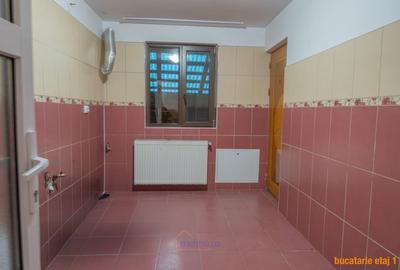 Casa pe 3 niveluri, potrivita pentru familie mare sau investitie inteligenta! - 18