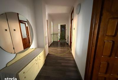 Apartament cu 4 camere decomandat în 1 Mai - 16
