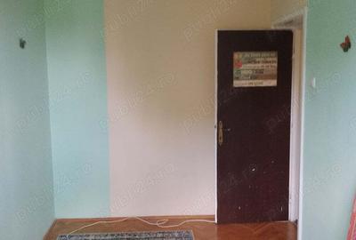 Apartament cu 3 camere semidecomandat în Lugoj - 1