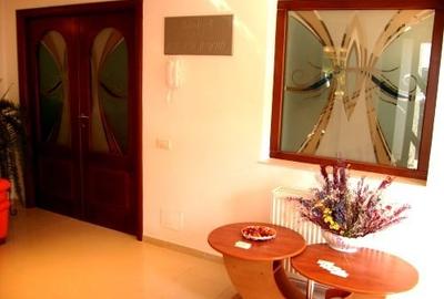 Casă individuală cu 19 camere cu Teren 557 Mp în Predeal - 4