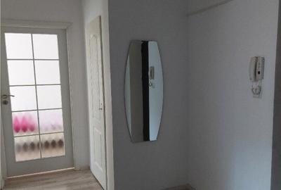 Apartament cu 2 camere decomandat în Mioriței - 6