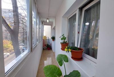 13 Seprembrie,Panduri, metrou Academia Militara la 800m - 12