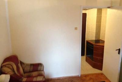 Garsonieră semidecomandată în Sala Palatului - 3