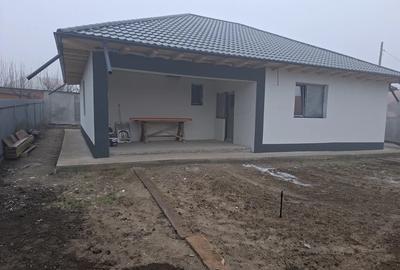 Vand casa Sendreni! Zona Buna! Toate utilitatile! - 5