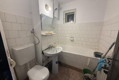 Apartament 3 camere, decomandat, 70.4 mp, Calea Bucuresti, Zona Institut - 9