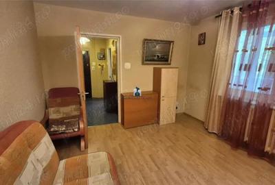 Apartament cu 2 camere decomandat, mobilat în Brâncoveanu