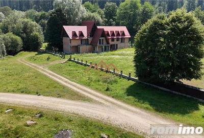 Spațiu comercial, de 2,000 mp, în Putna - 6