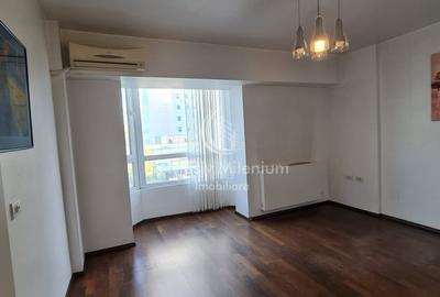 Birou, de 62 mp, în P-ța Victoriei - 7