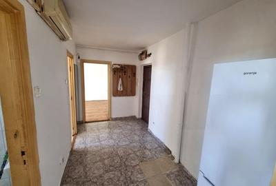 Apartament cu 2 camere decomandat în Abator - 3