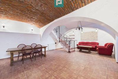 Apartament pe 3 niveluri - ultracentral, Arad - 6