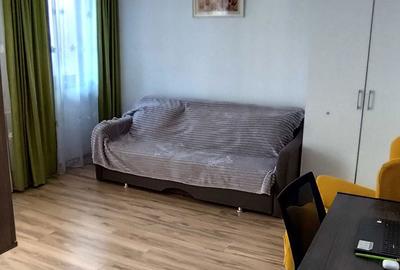 Apartament cu 2 camere decomandat în Titan