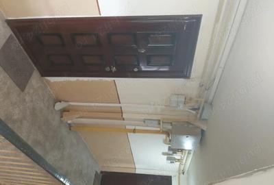 Apartament cu 3 camere semidecomandat în Girocului - 1