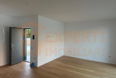 Vila deosebita de vanzare - zona Mamaia Nord pe malul lacului - 20