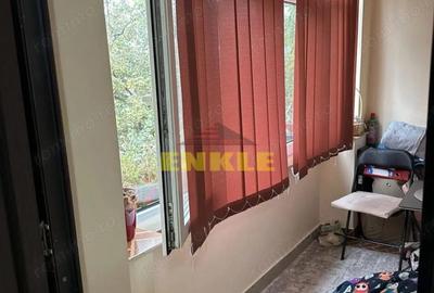 De vanzare apartament cu 3 camere, zona Mall. - 7