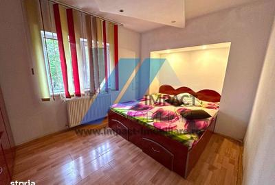 Apartament cu 2 camere semidecomandat în Craiovița Nouă