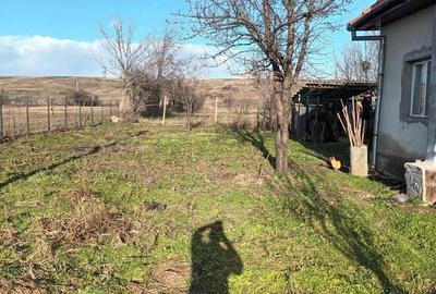 Casă cu 3 camere în Dâmbovița - 2