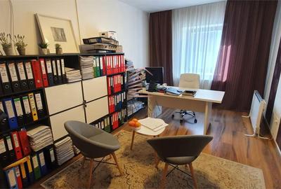 Casă cu 6 camere cu Teren 70 Mp în Central - 6