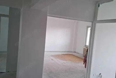 Apartament cu 3 camere decomandat în Unirii - 7