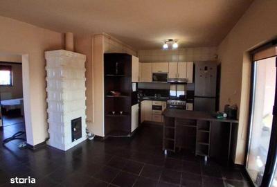 Casă cu 4 camere cu Teren 112 Mp în Central - 1